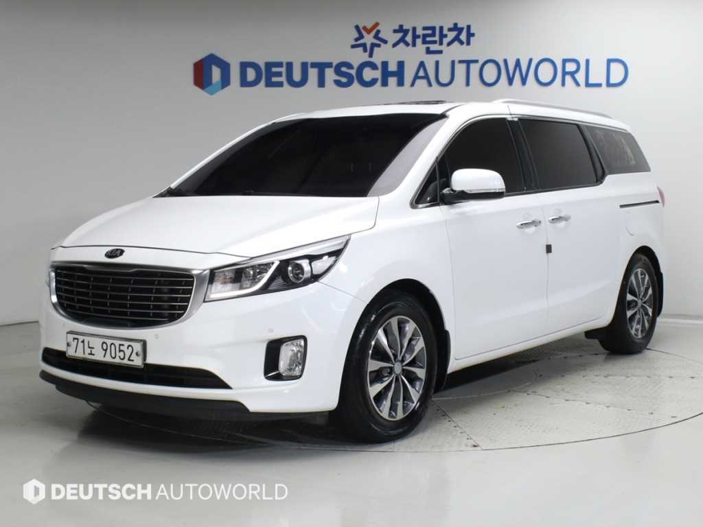 기아 카니발 디젤 11인승 럭셔리 사진