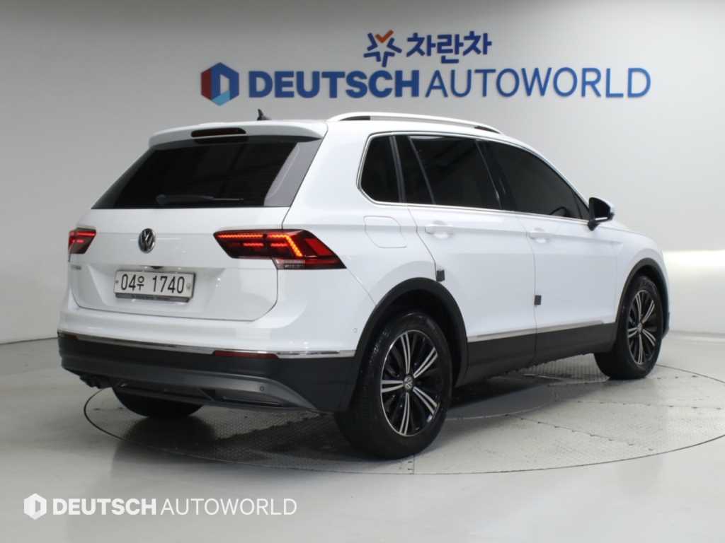 폭스바겐 티구안 2.0 TDI 사진 2/20