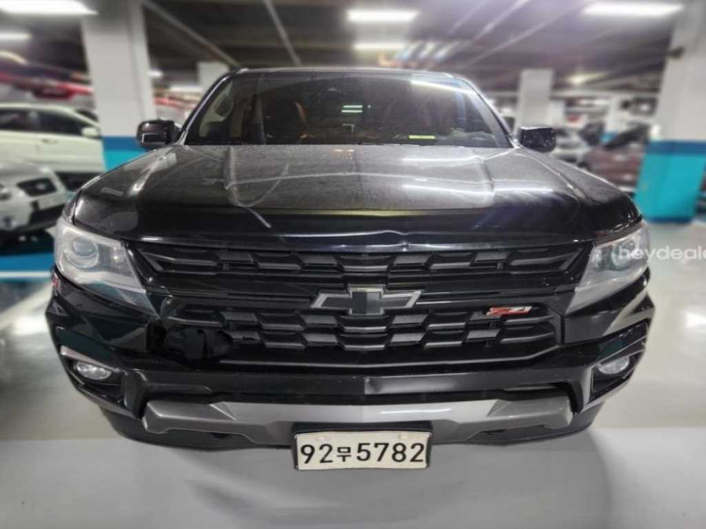 리얼 뉴 콜로라도 3.6 익스트림 4WD 2021년식