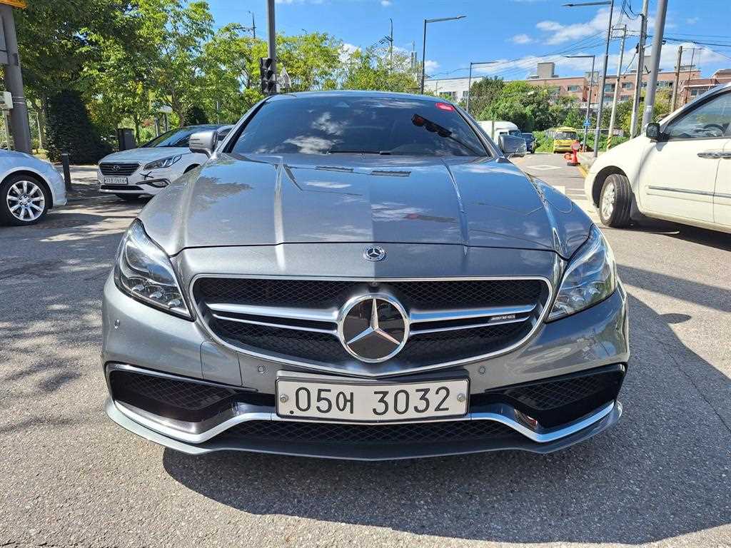 벤츠 CLS 클래스 CLS 63 S AMG 4MATIC 사진 2/16