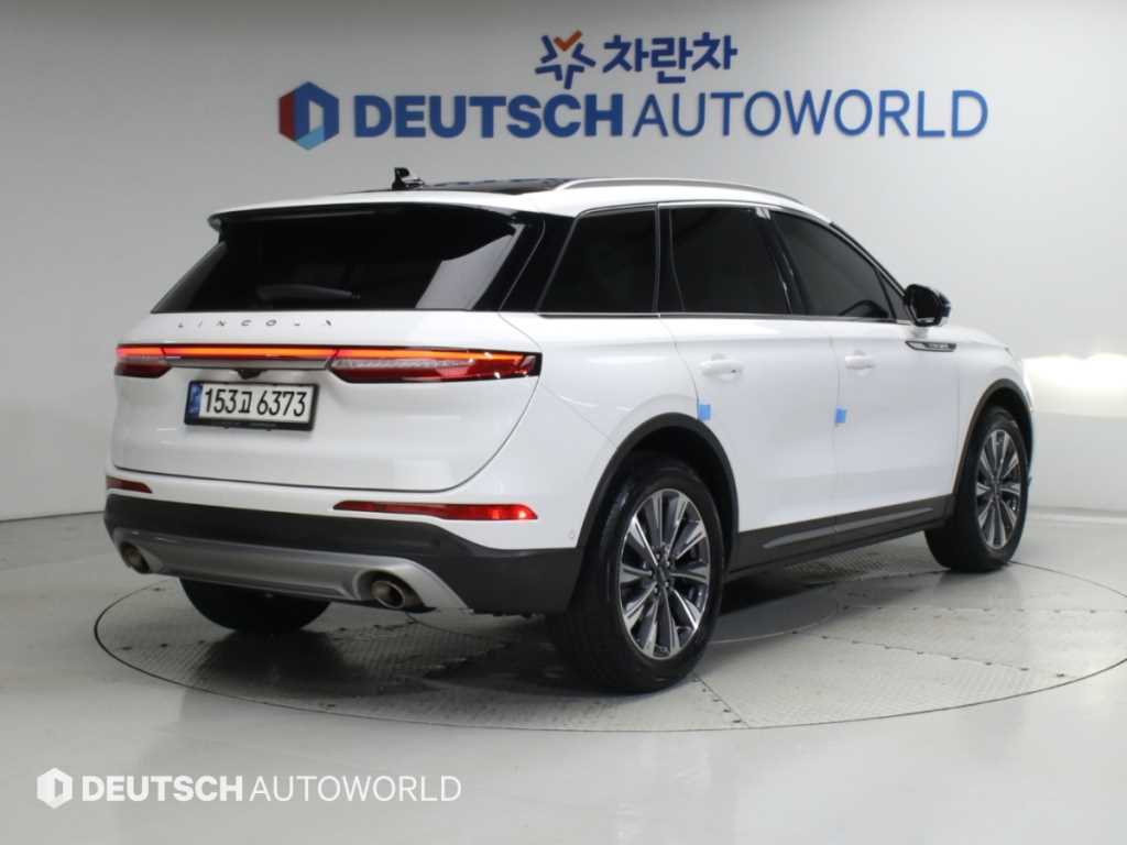 링컨 코세어 2.0 리저브 AWD 사진 2/20