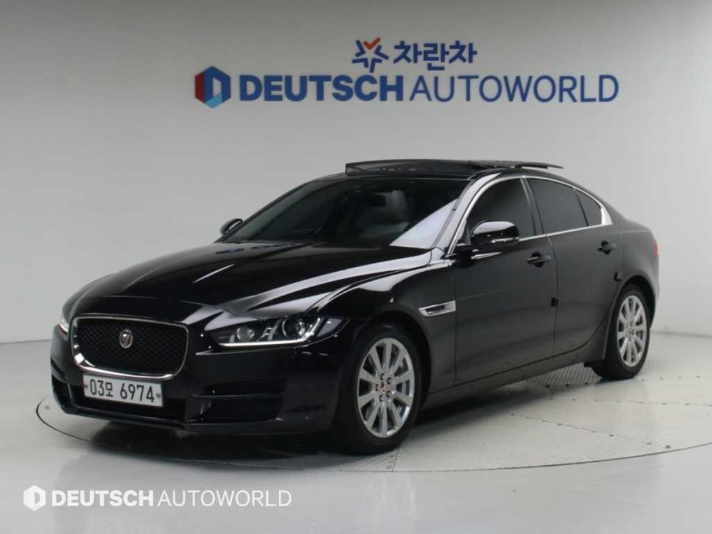 재규어 XE 2.0D 프레스티지 사진 2/20