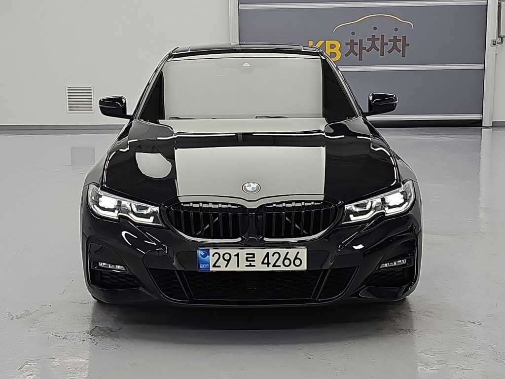 BMW 3시리즈 320i M 스포츠 사진 2/20