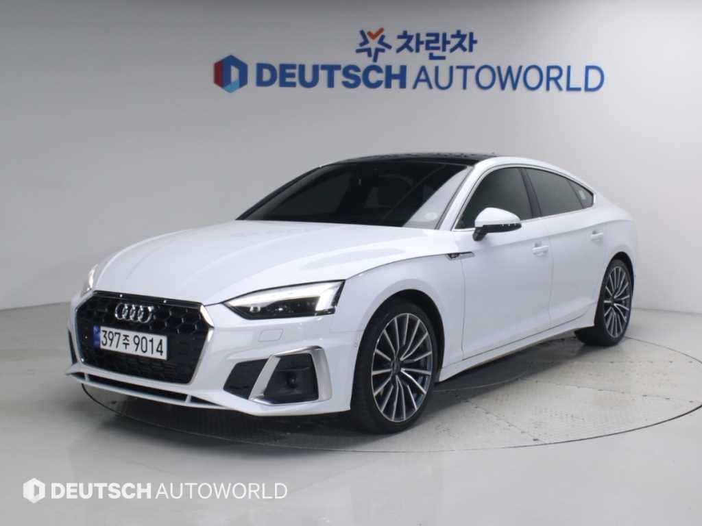 아우디 A5 40 TFSI 콰트로 스포트백 사진