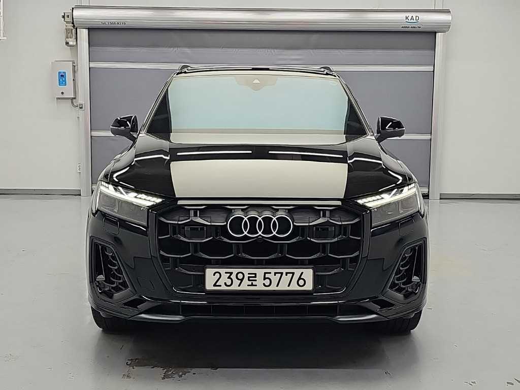 아우디 Q7 55 TFSI 콰트로 프리미엄 사진 2/20