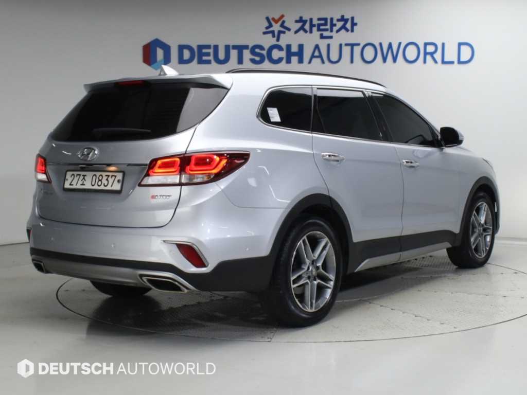 현대 맥스크루즈 E-VGT R2.2 2WD 프레스티지 사진 2/20