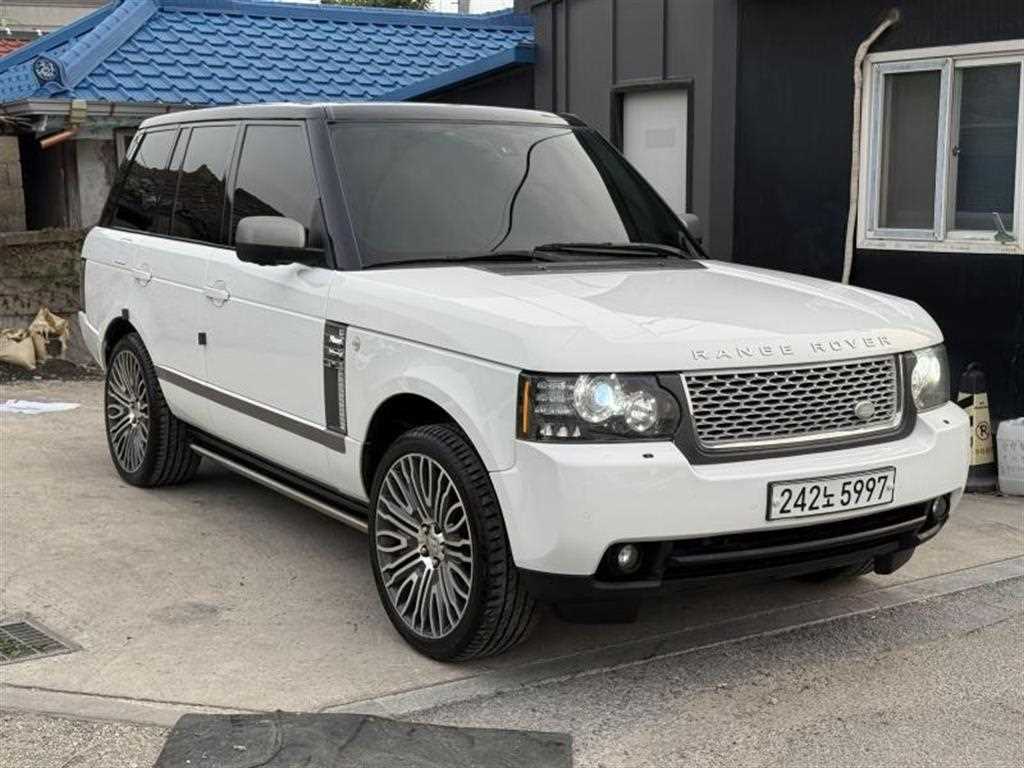 랜드로버 레인지로버 4.4 TDV8 VOGUE 사진 2/20