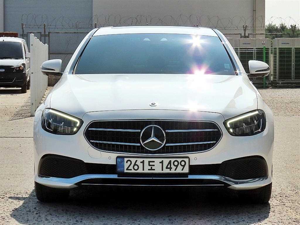 벤츠 E 클래스 E250 아방가르드 사진