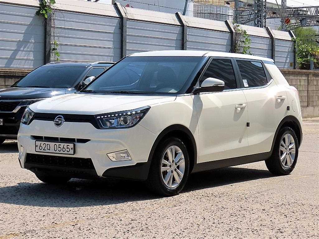 KGM 티볼리 가솔린 2WD 1.6 LX 고급형 사진 2/20
