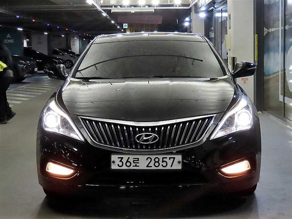 현대 그랜저 HG300 EXCLUSIVE 사진 2/20