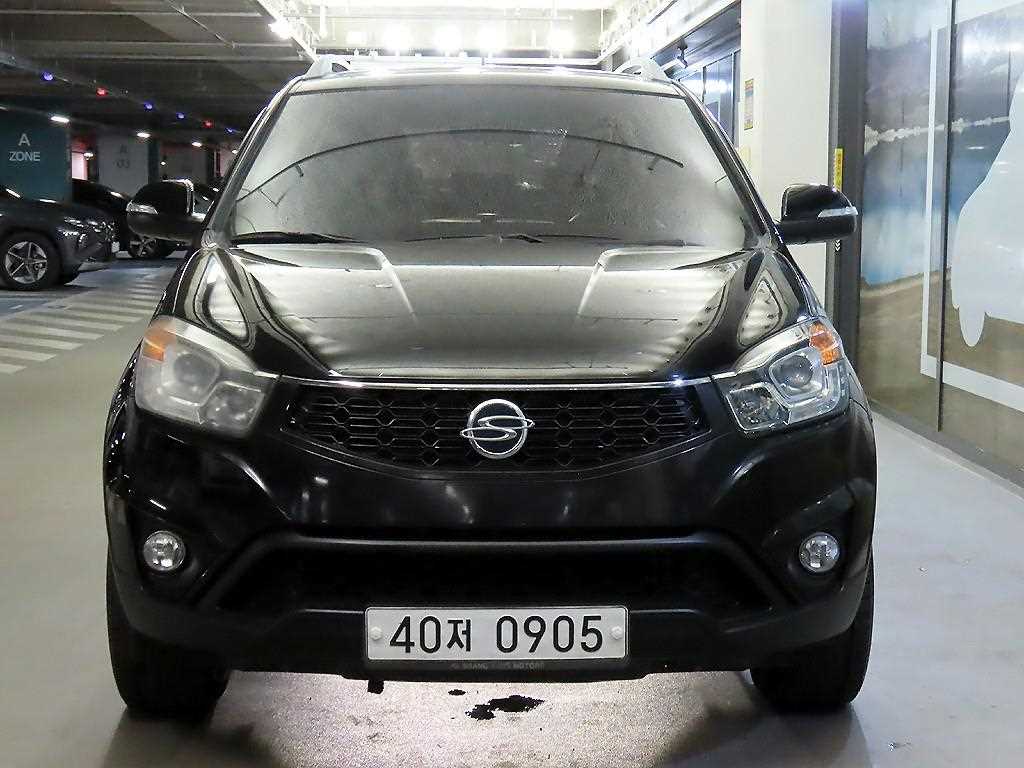 KGM 코란도 4WD 2.0 CVT 고급형 사진 2/20