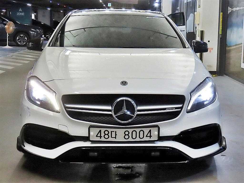 벤츠 A 클래스 A45 AMG 4MATIC 사진 2/19