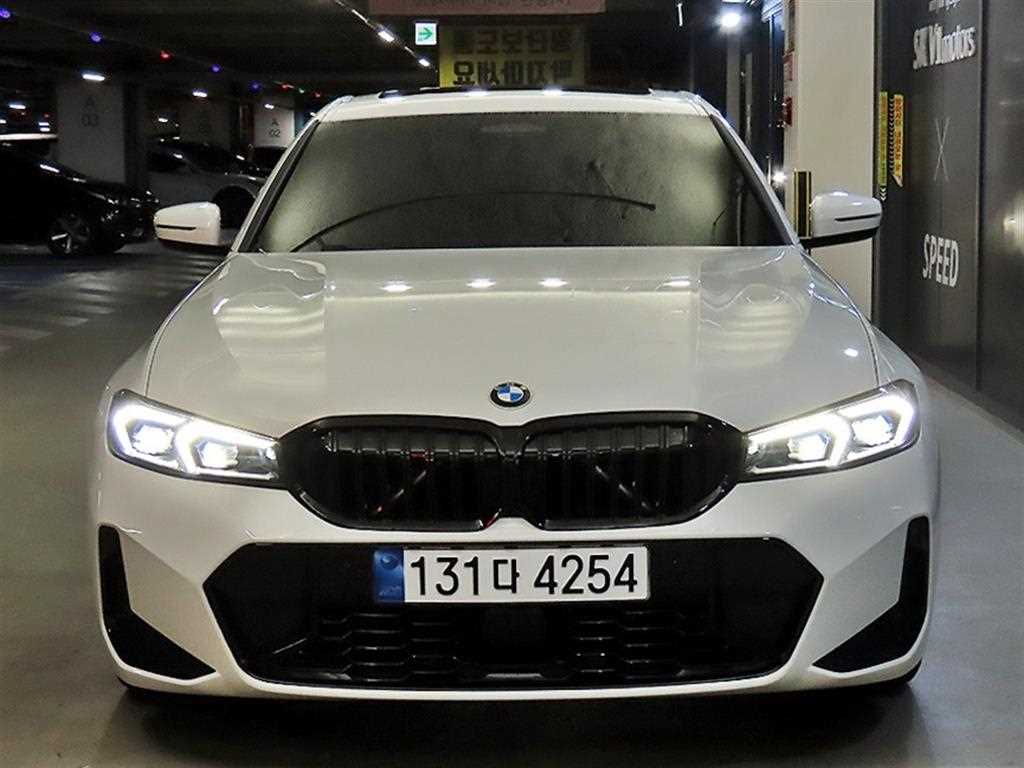 BMW 3시리즈 320i M 스포츠 사진 2/20