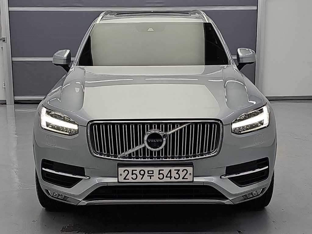 볼보 XC90 2.0 T6 AWD 인스크립션 사진 2/19
