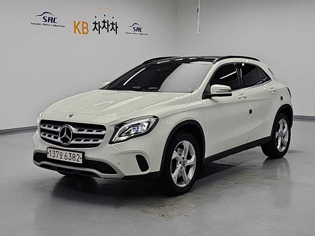 벤츠 GLA 클래스 GLA220 사진