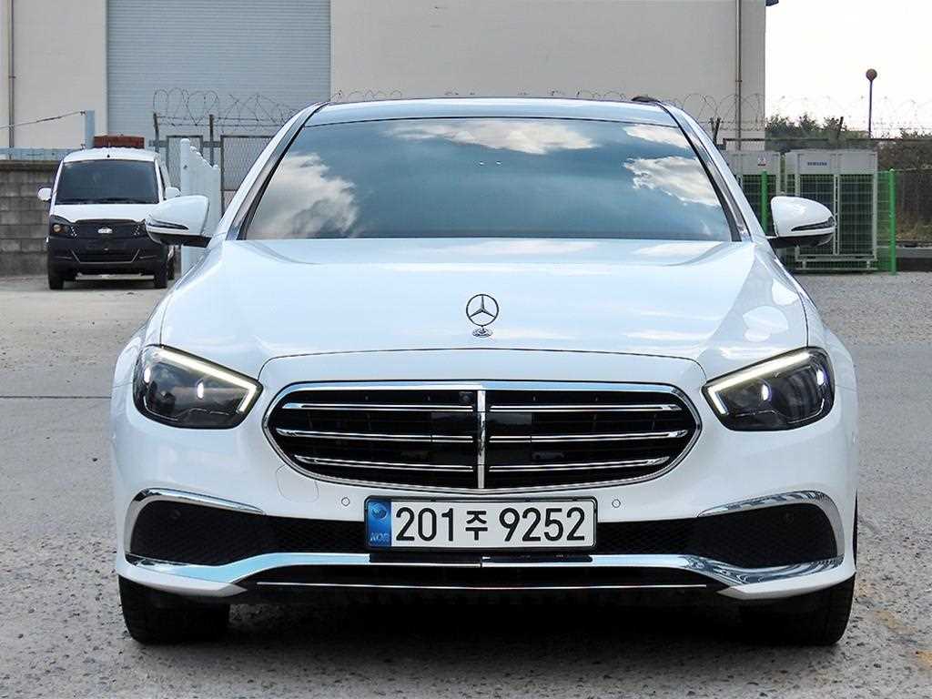 벤츠 E 클래스 E450 4MATIC 익스클루시브 사진