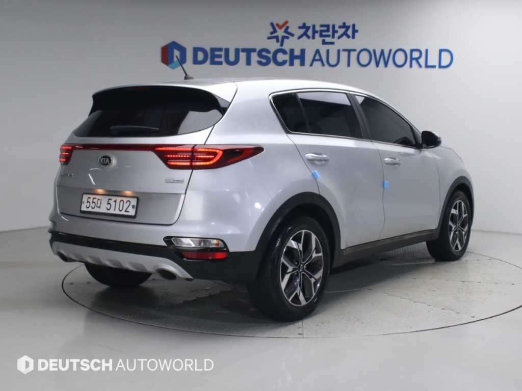 기아 스포티지 2.0 디젤 2WD 럭셔리 사진 2/20