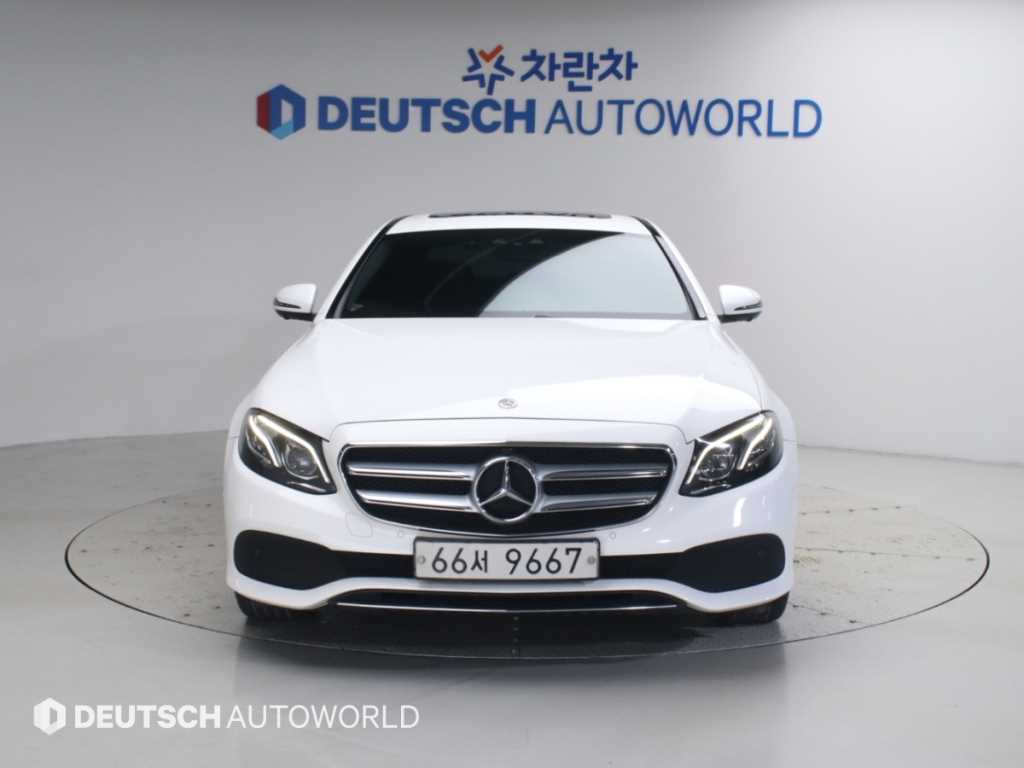 E-클래스 W213 E300 4MATIC 아방가르드 2019년식