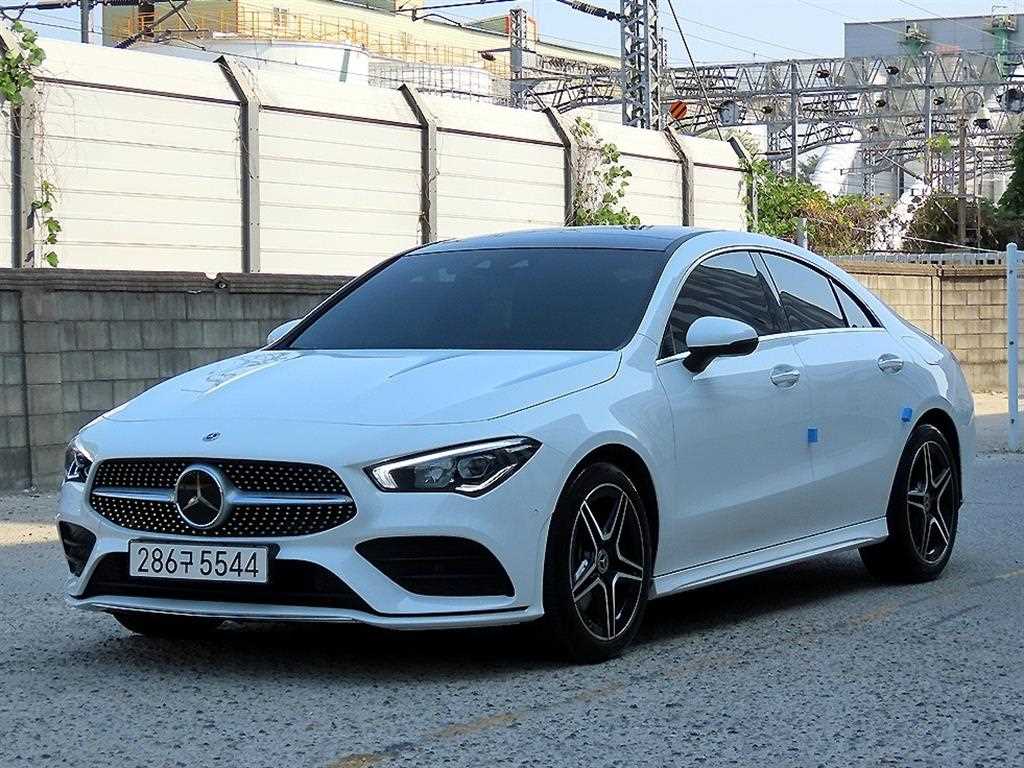 벤츠 CLA 클래스 CLA 250 4MATIC 사진 2/19