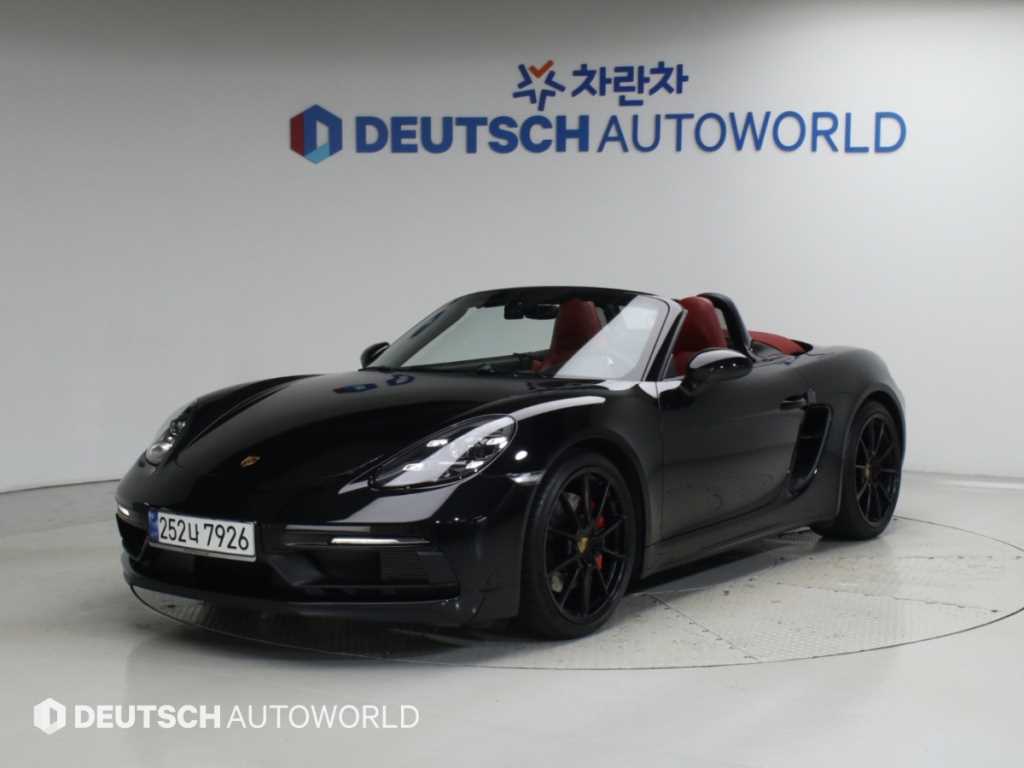 포르쉐 718 4.0 GTS 사진
