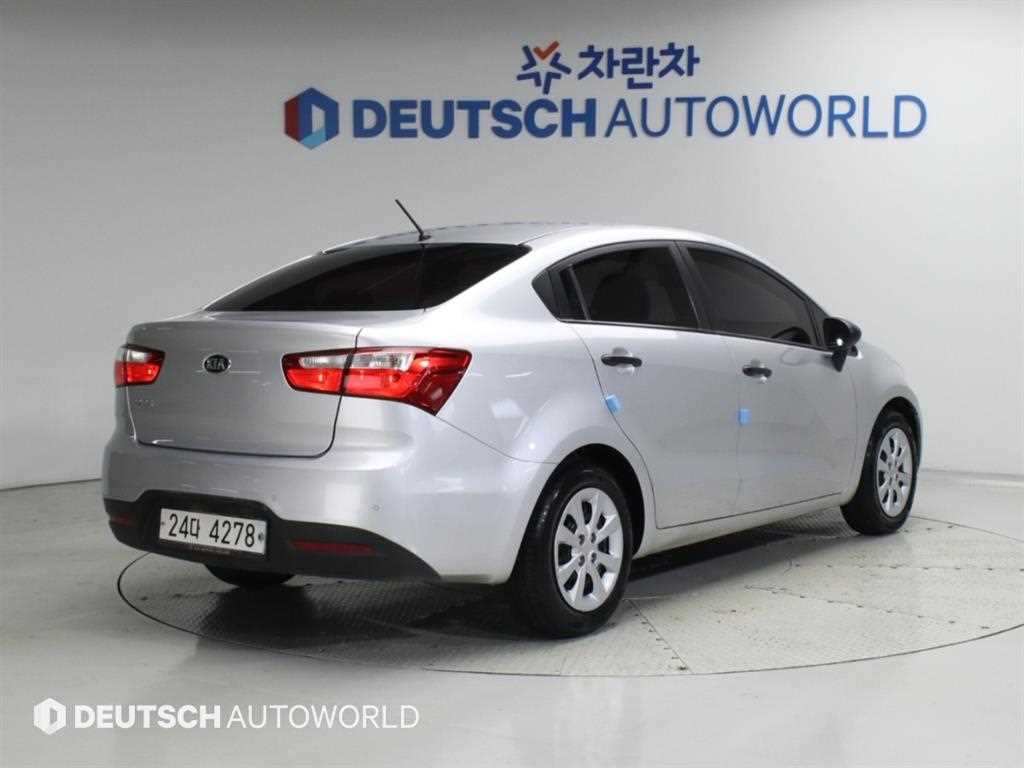기아 프라이드 4DR 1.4MPI 스마트 스페셜 사진 2/20
