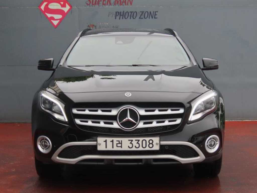 벤츠 GLA 클래스 GLA220 사진 2/20
