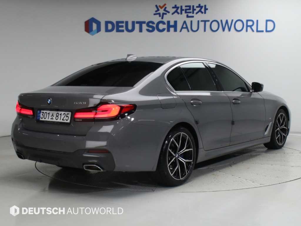 BMW 5시리즈 530i M 스포츠 사진 2/20