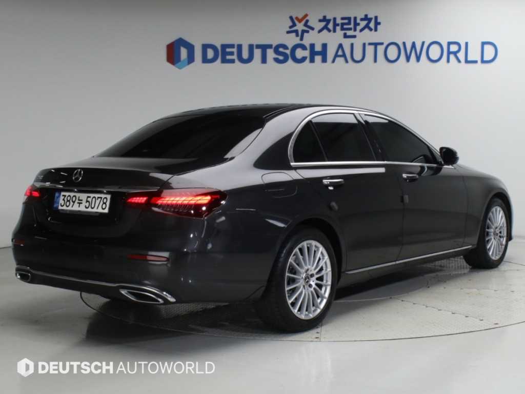 벤츠 E 클래스 E250 익스클루시브 사진 2/20