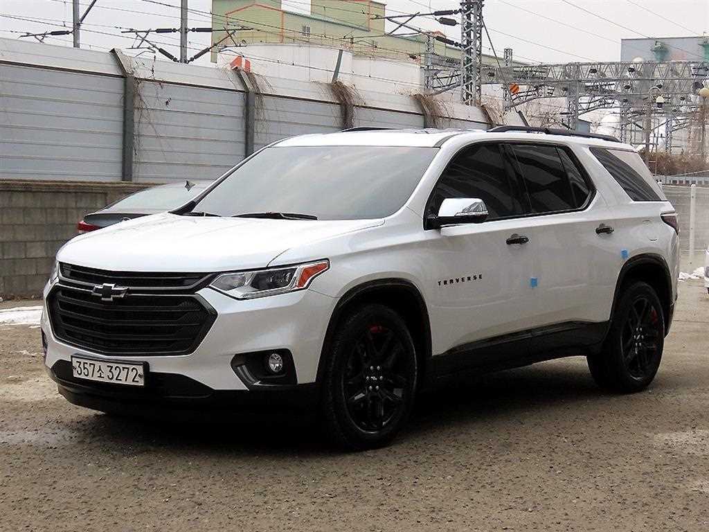 쉐보레 트래버스 3.6 AWD 레드라인 사진 2/20