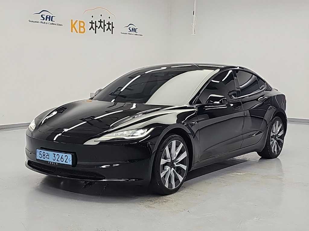 테슬라 모델 3 롱 레인지 사진