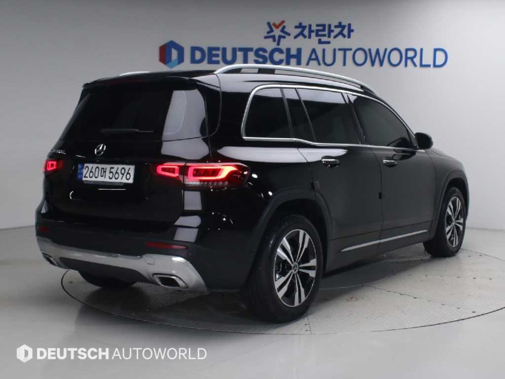 벤츠 GLB 클래스 GLB 200d 사진 2/20