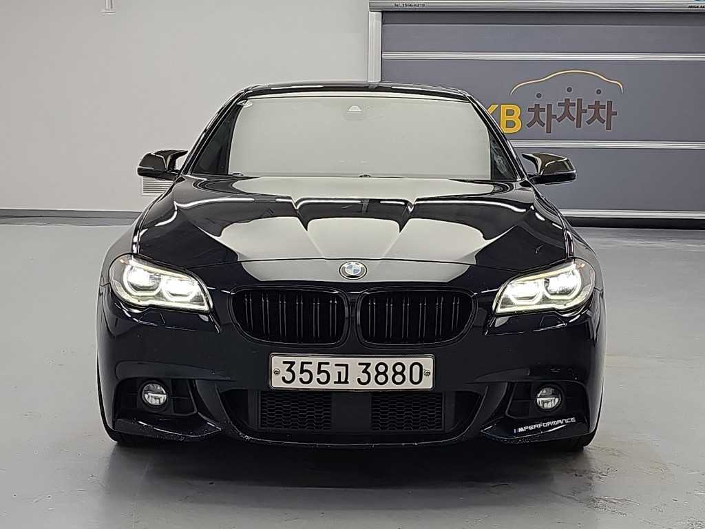 BMW 5시리즈 520d xDrive M 에어로다이나믹 프로 사진 2/18