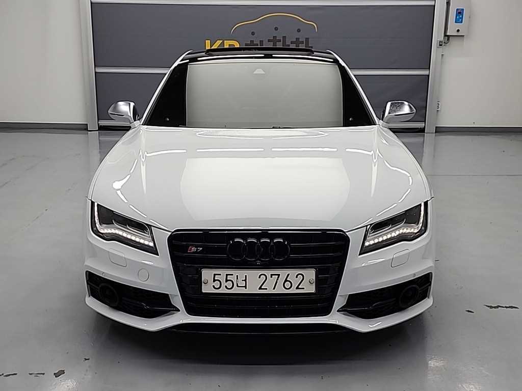 아우디 S7 4.0 TFSI 콰트로 사진 2/20