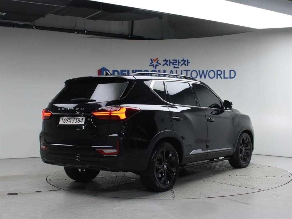 KGM 렉스턴 디젤 2.2 4WD 더 블랙 사진 2/20