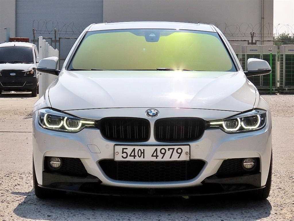 3시리즈 (F30) 330i M 스포츠 2017년식