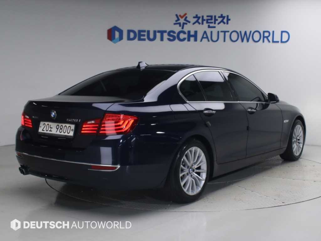 BMW 5시리즈 528i xDrive 사진 2/20