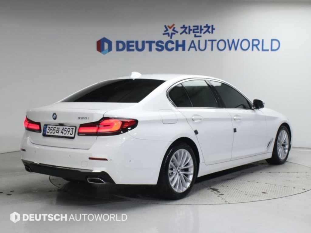 BMW 5시리즈 520i 럭셔리 사진 2/20