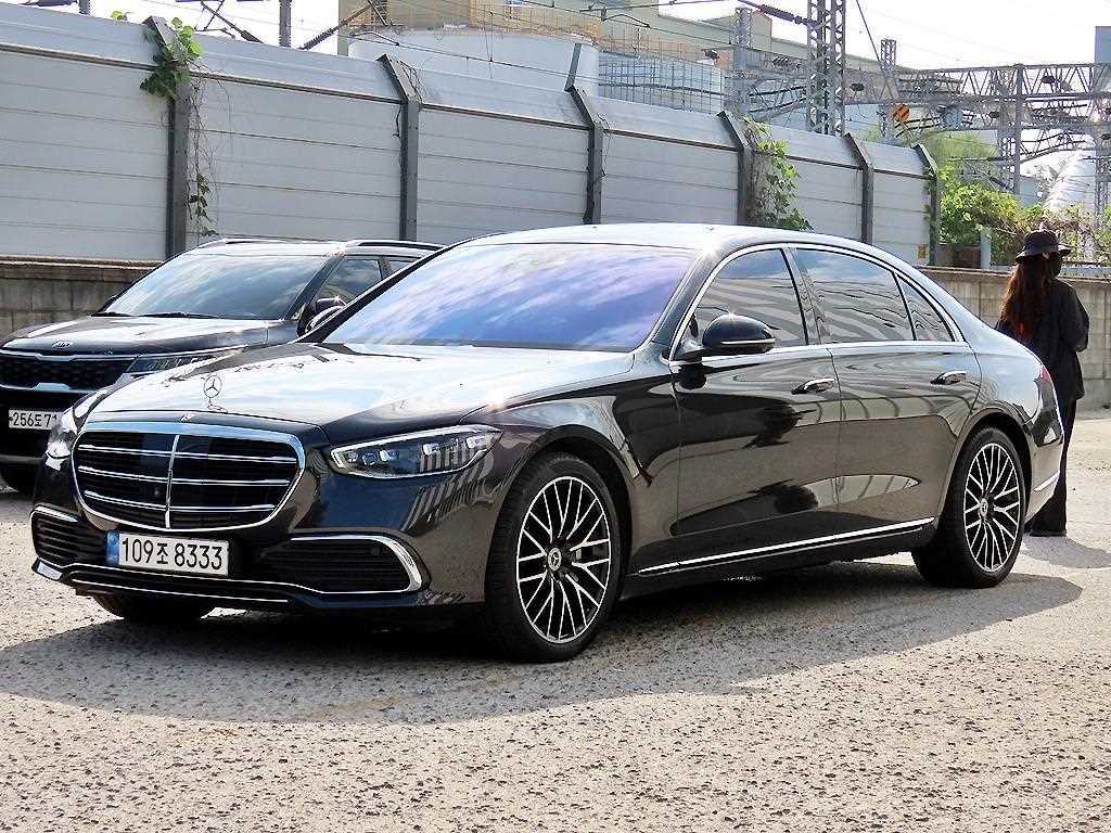 벤츠 S 클래스 S580L 4MATIC 사진 2/20