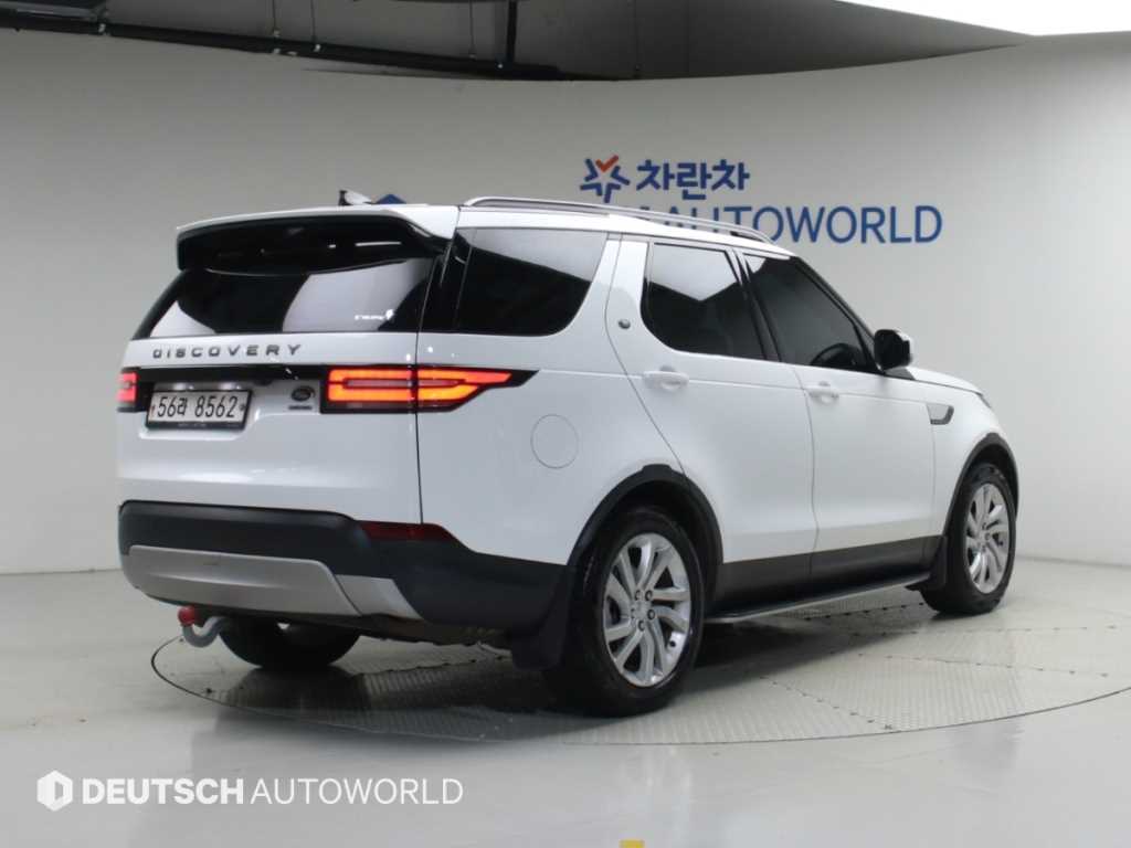 랜드로버 디스커버리 3.0 TD6 HSE 사진 2/20