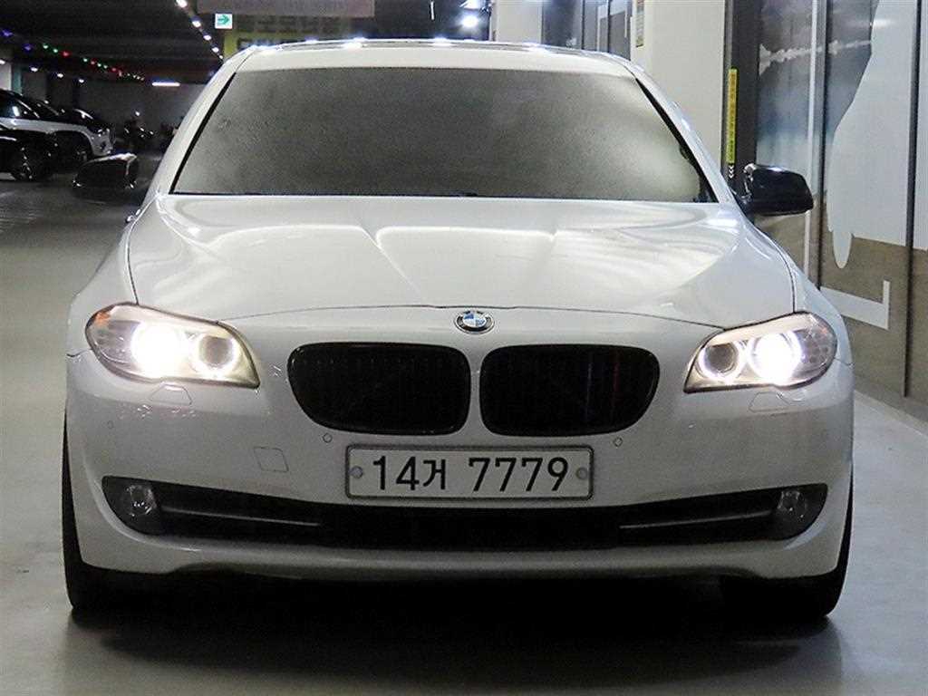 BMW 5시리즈 528i xDrive 사진 2/20