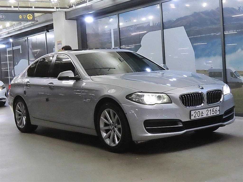 5시리즈 (F10) 528i 2015년식