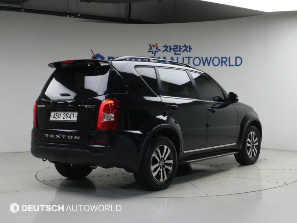 KGM 렉스턴 2.0 4WD RX7 럭셔리 사진 2/20