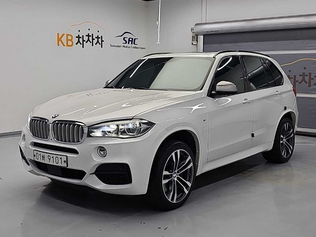BMW X5 xDrive M50d 사진