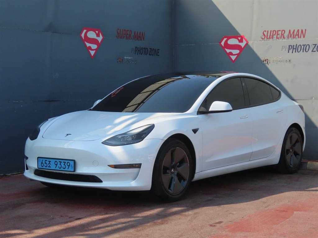 모델 3 롱 레인지 2021년식