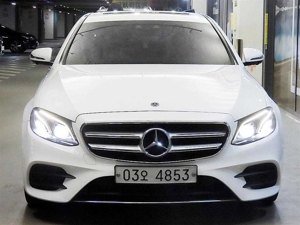 벤츠 E 클래스 E300 AMG LINE 사진 2/20