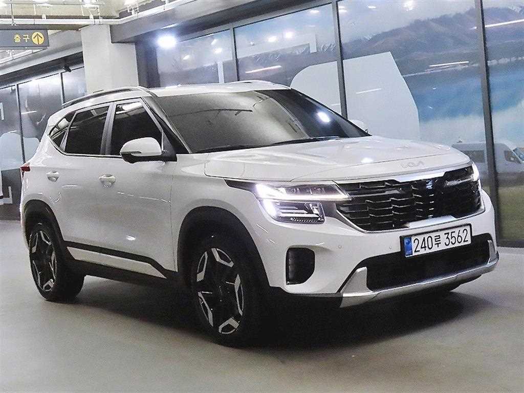 기아 셀토스 가솔린 1.6 터보 2WD 시그니처 사진