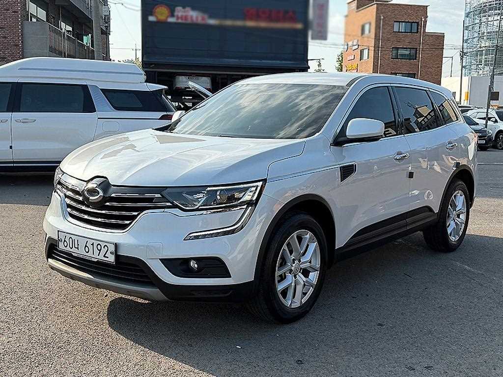 르노코리아 QM6 디젤 2WD LE 사진 2/18