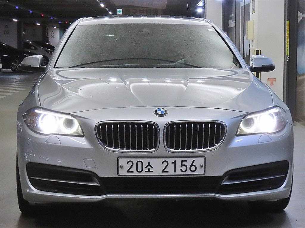BMW 5시리즈 528i 사진 2/20