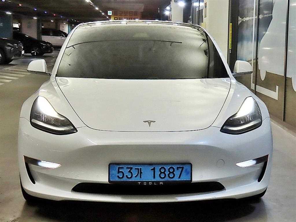 테슬라 모델 3 롱 레인지 사진 2/20
