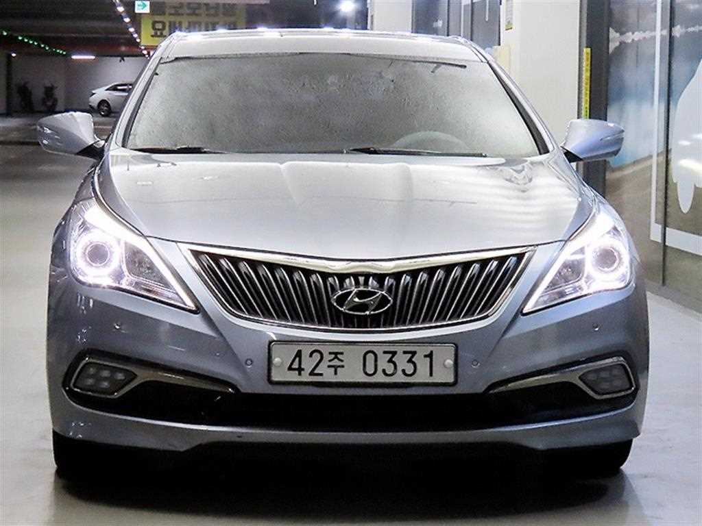 현대 그랜저 LPG HG300 익스클루시브 사진 2/19